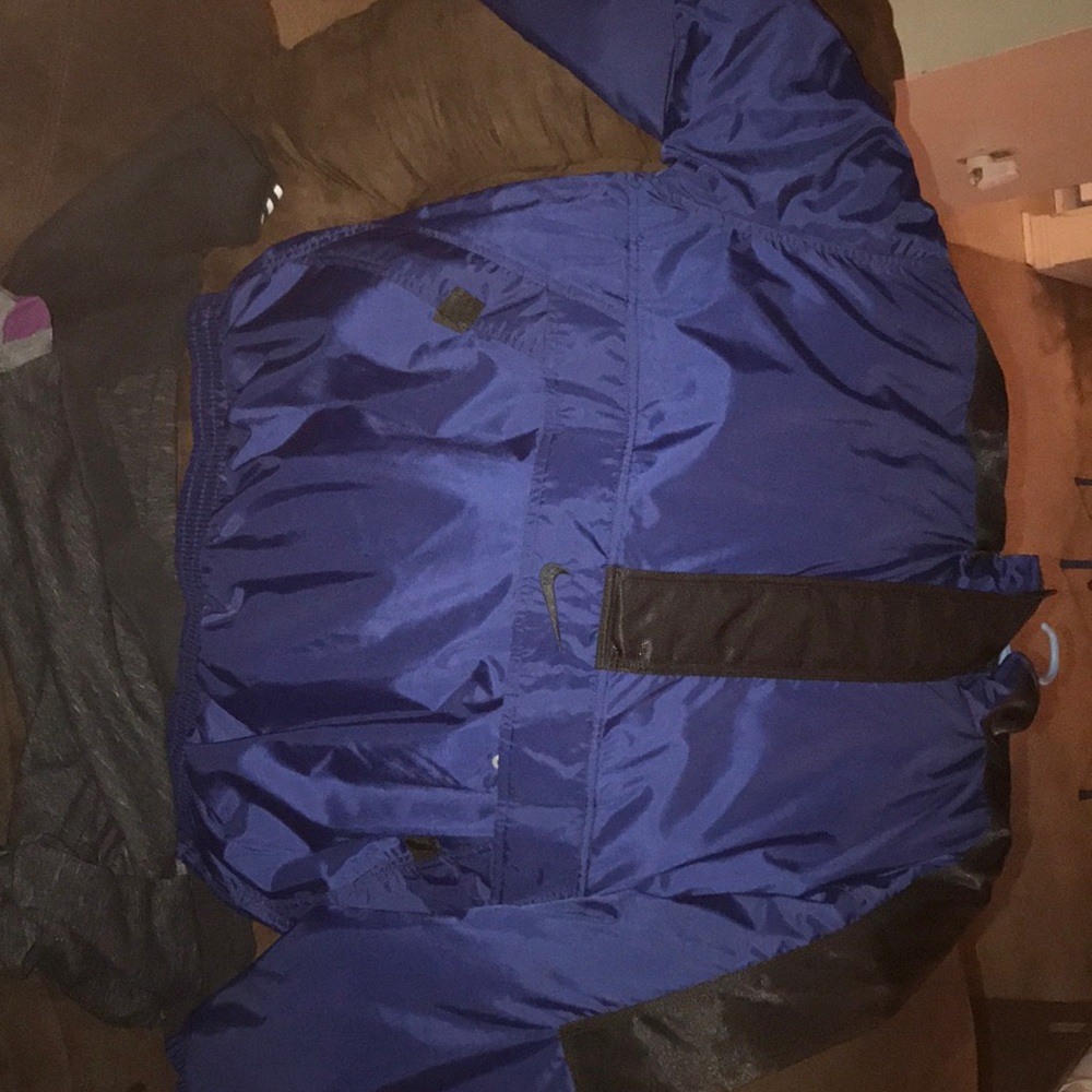 Jacket - Picture 5 of 6